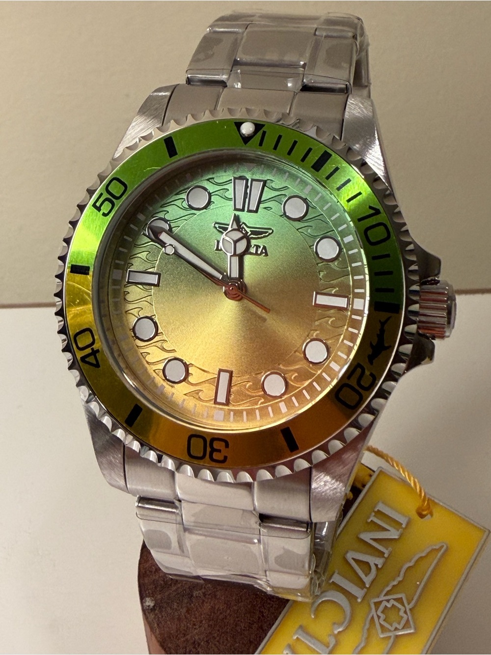 Invicta Pro Diver – 43mm | Green & Yellow Gradient Dial | New with Box